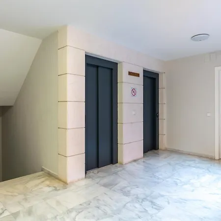 Cn2 2bd 2bth Con Piscina Y Aparcamiento Excelente Ubicacion Apartment *